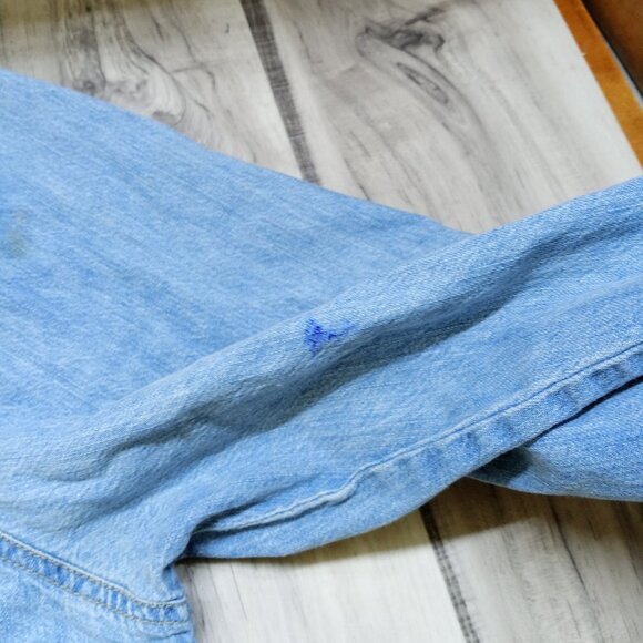 Levi's Denim Shirt Metal Buttons HAS FLAWS - Picture 6 of 15